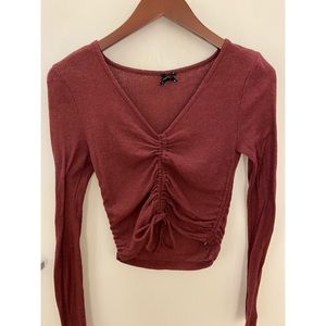 Long sleeve scrunched front top
